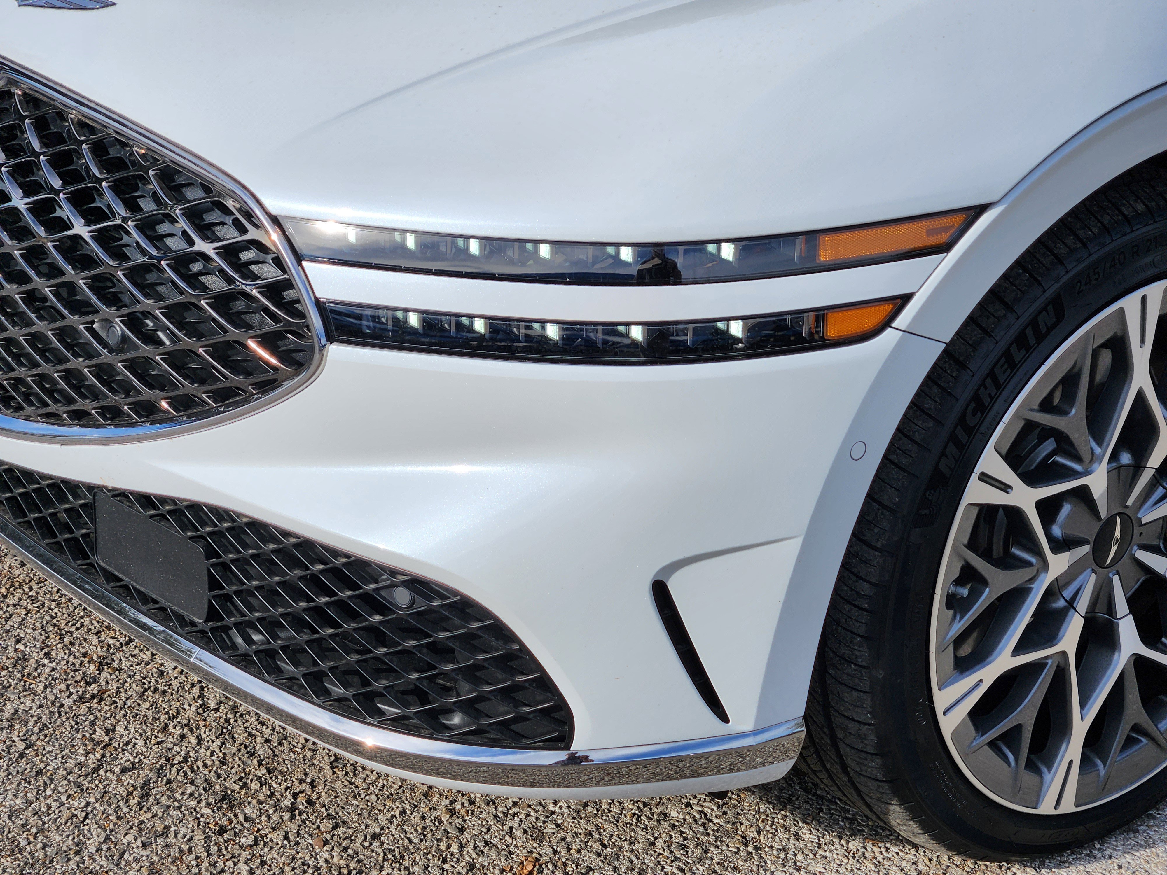 Used 2025 Genesis G90 3.5T image 9