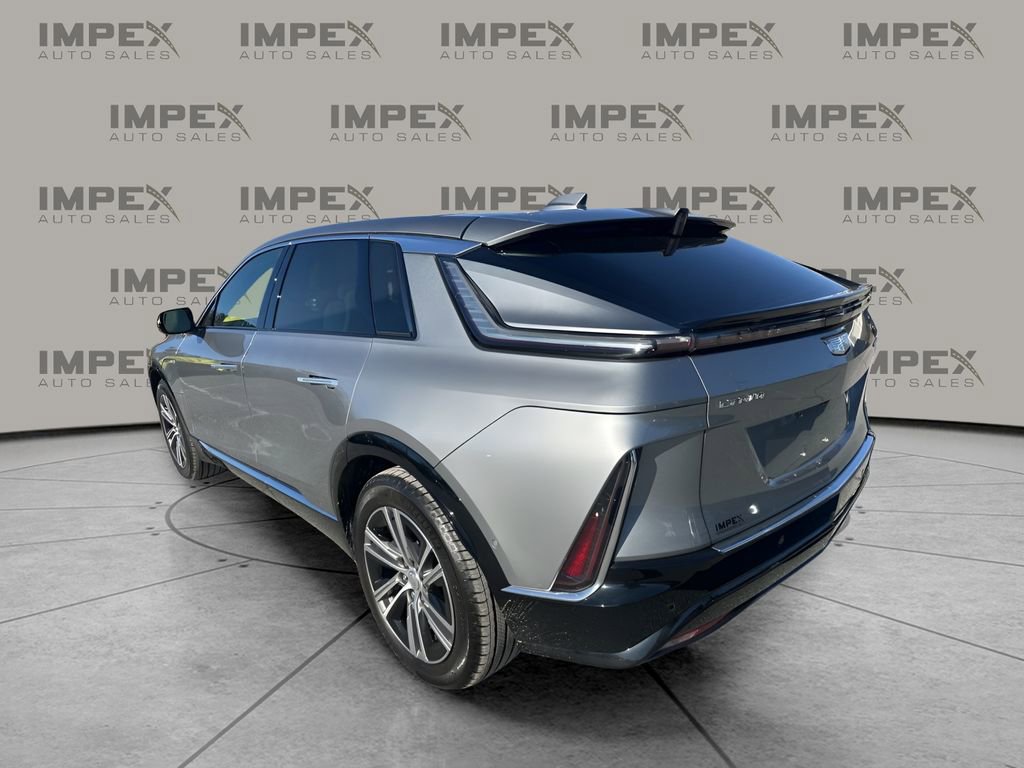 Used 2024 Cadillac Lyriq Luxury w/ LPO, Floor Liner Package image 3