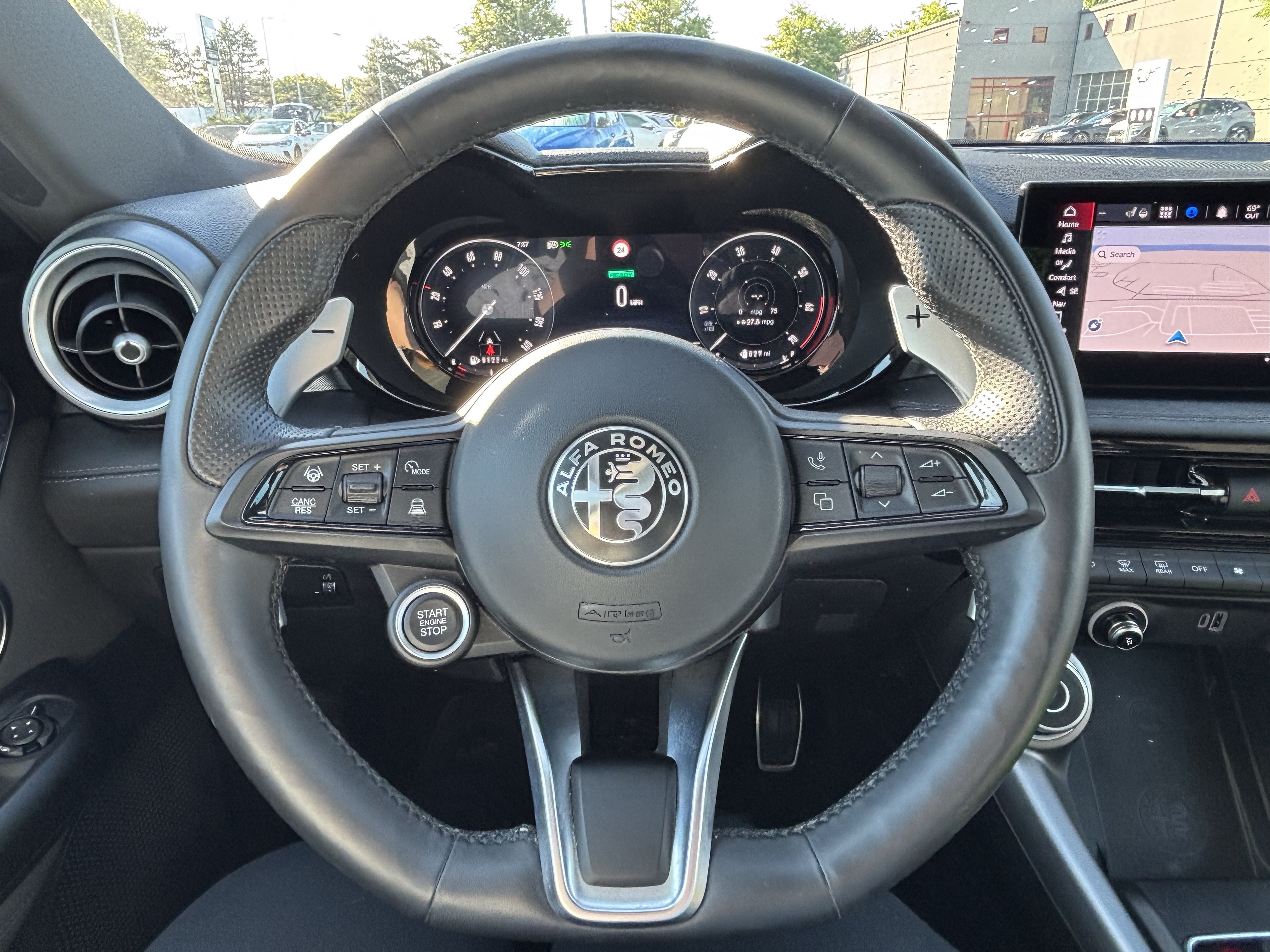 Certified 2024 Alfa Romeo Tonale Veloce AWD/4WD image 2