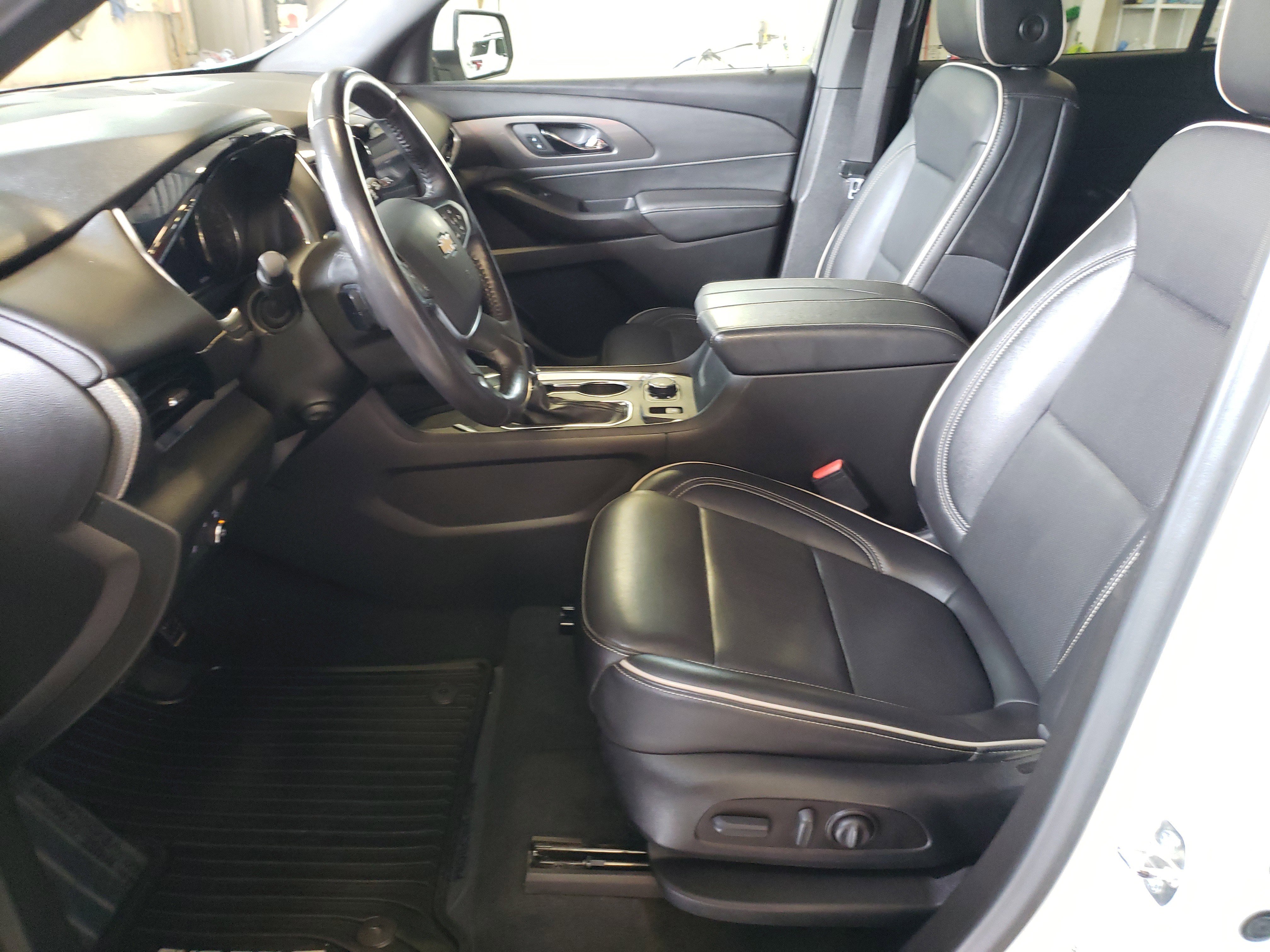 Certified 2022 Chevrolet Traverse Premier image 15