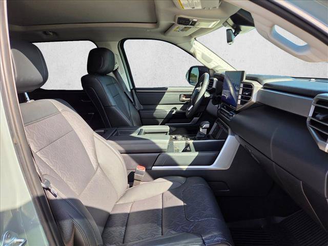 Used 2024 Toyota Tundra Limited AWD/4WD image 18