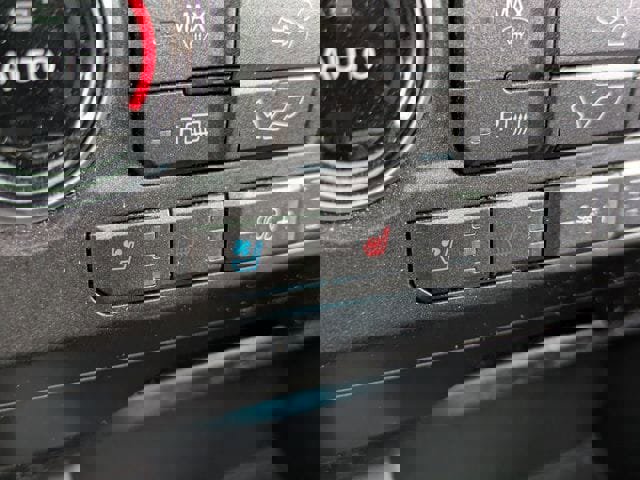 Used 2018 Ford F150 Platinum w/ Equipment Group 701A Luxury image 24