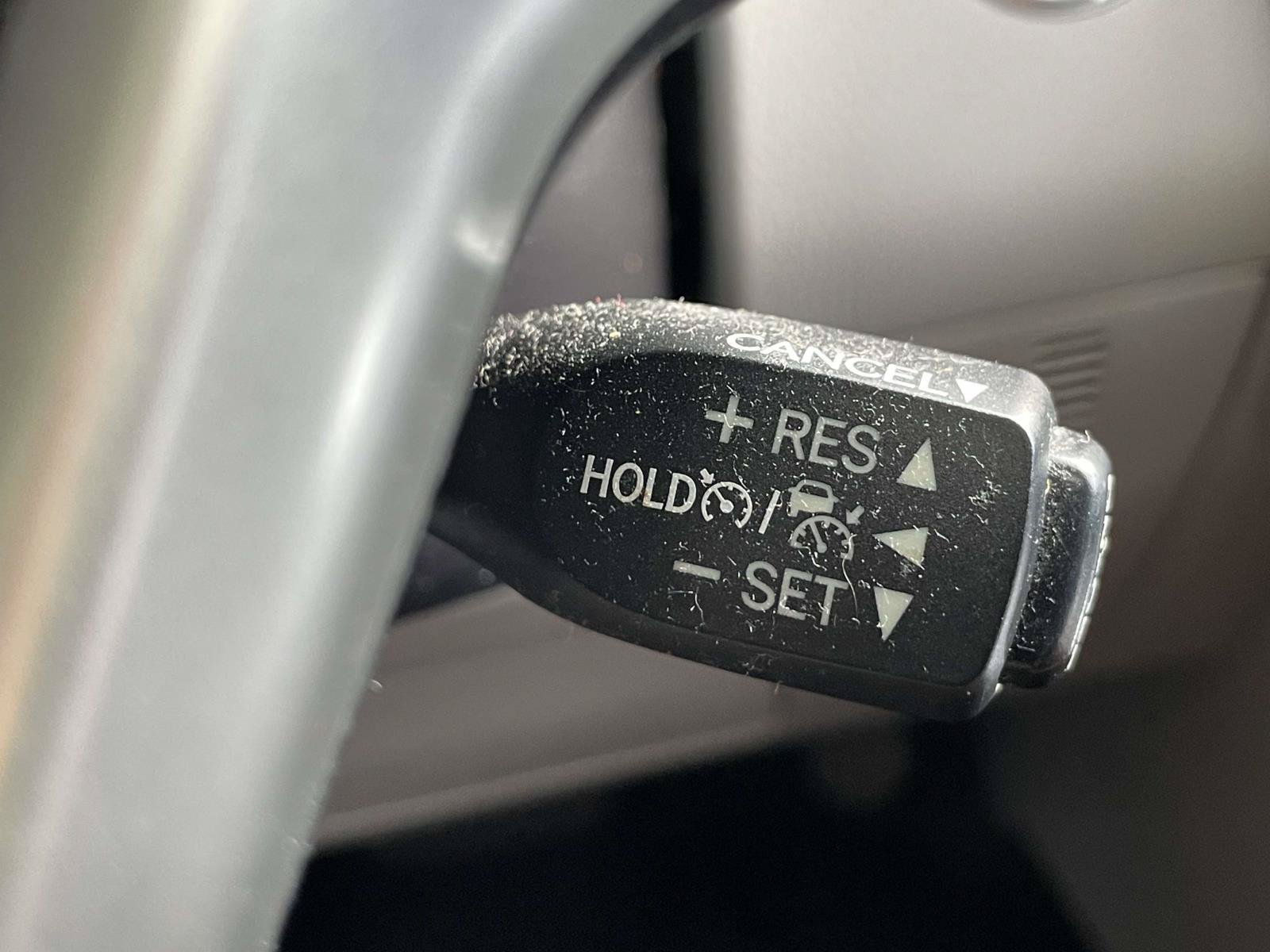 Used 2017 Toyota Highlander Limited FWD image 26