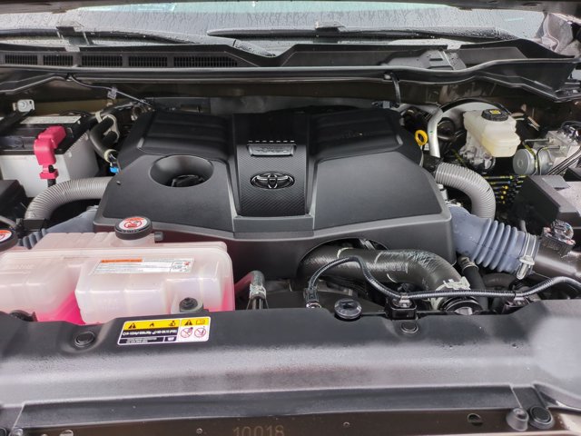 Used 2025 Toyota Tundra Limited AWD/4WD image 22
