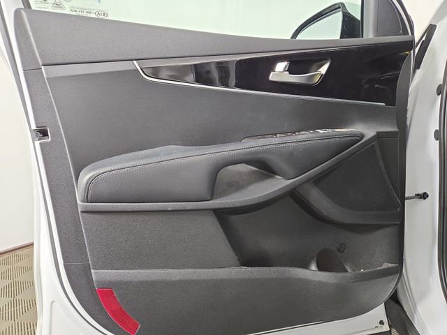 Used 2017 Kia Sorento LX w/ LX Convenience Package image 29