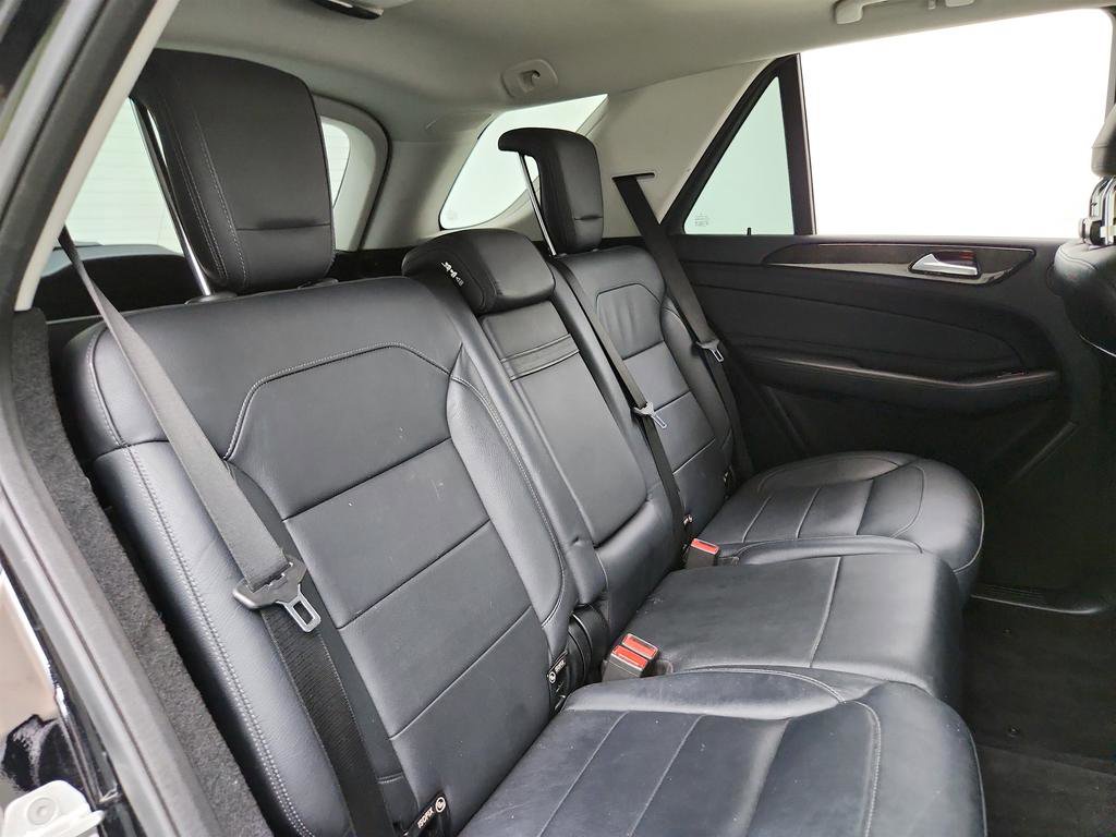 Used 2016 Mercedes-Benz GLE 400 4MATIC w/ Parking Assist Package image 29