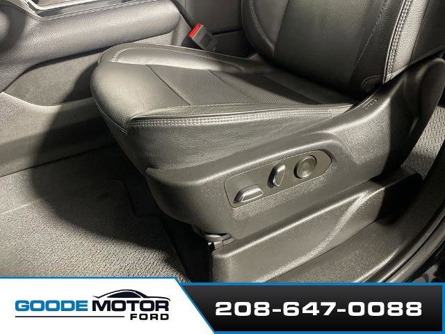 Used 2023 GMC Yukon XL Denali w/ Denali Reserve Package image 11