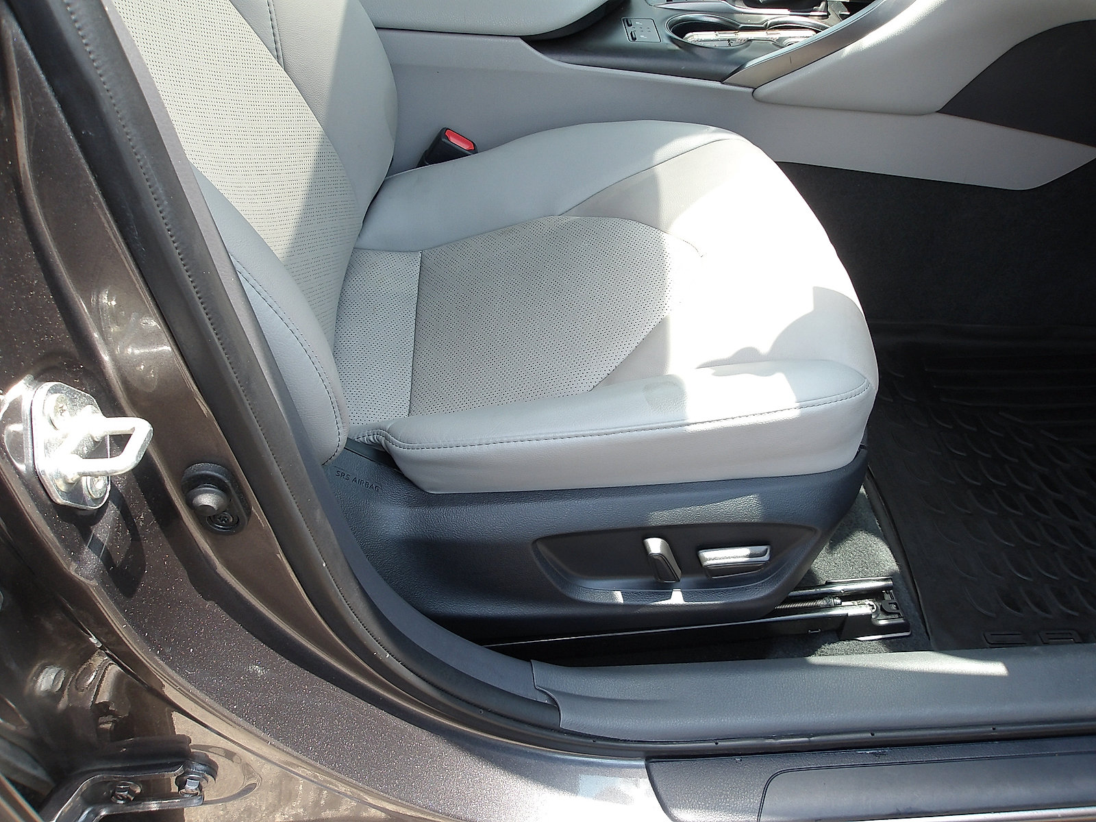 Used 2023 Toyota Camry XSE w/ Cold Weather Package FWD image 10