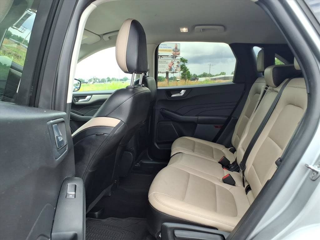 Used 2022 Ford Escape SEL FWD image 11