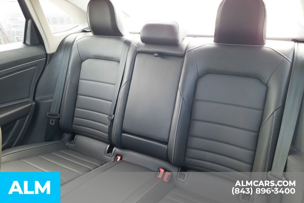 Used 2024 Volkswagen Jetta SE image 16