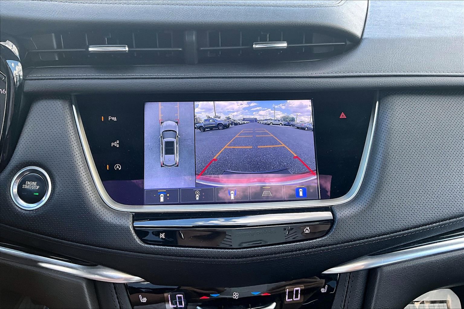 Used 2022 Cadillac XT5 Premium Luxury w/ Technology Package FWD image 21