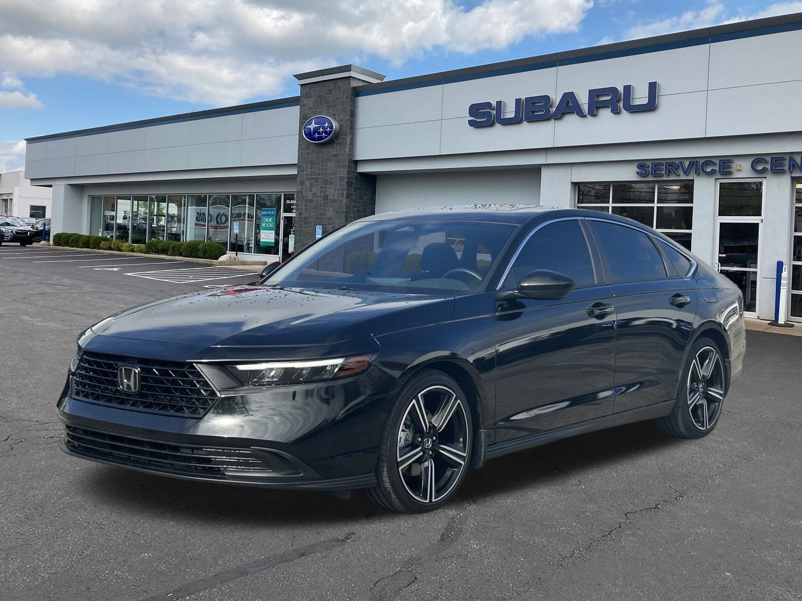 Used 2023 Honda Accord Sport image 3