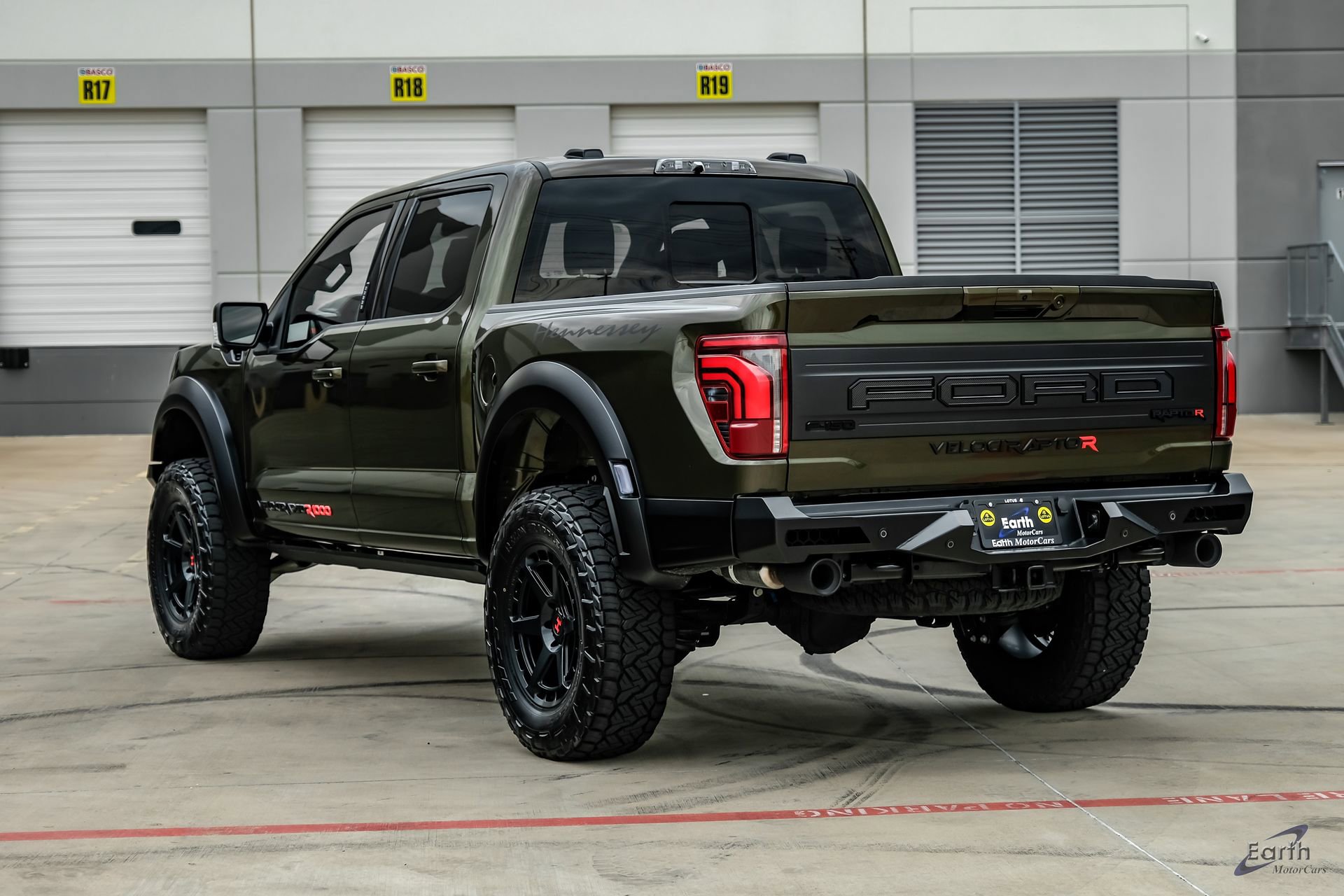Used 2026 Ford F150 Raptor w/ Equipment Group 803A Raptor R AWD/4WD image 13