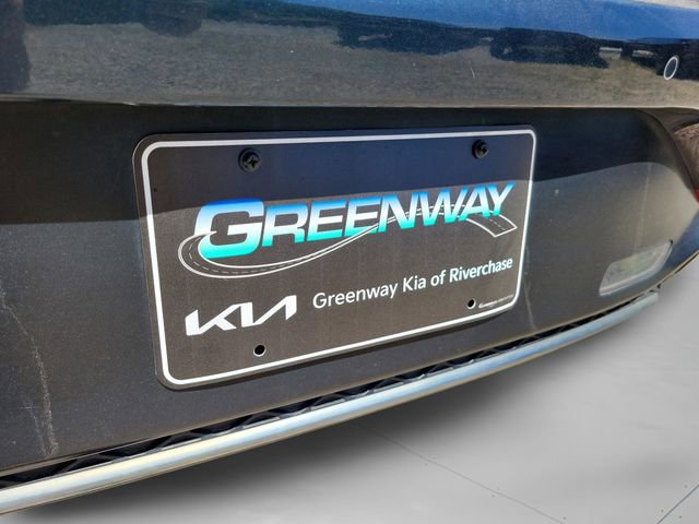 Used 2022 Genesis G70 2.0T w/ Prestige Package RWD image 37