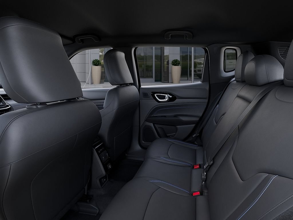New 2026 Jeep Compass Limited AWD/4WD image 23