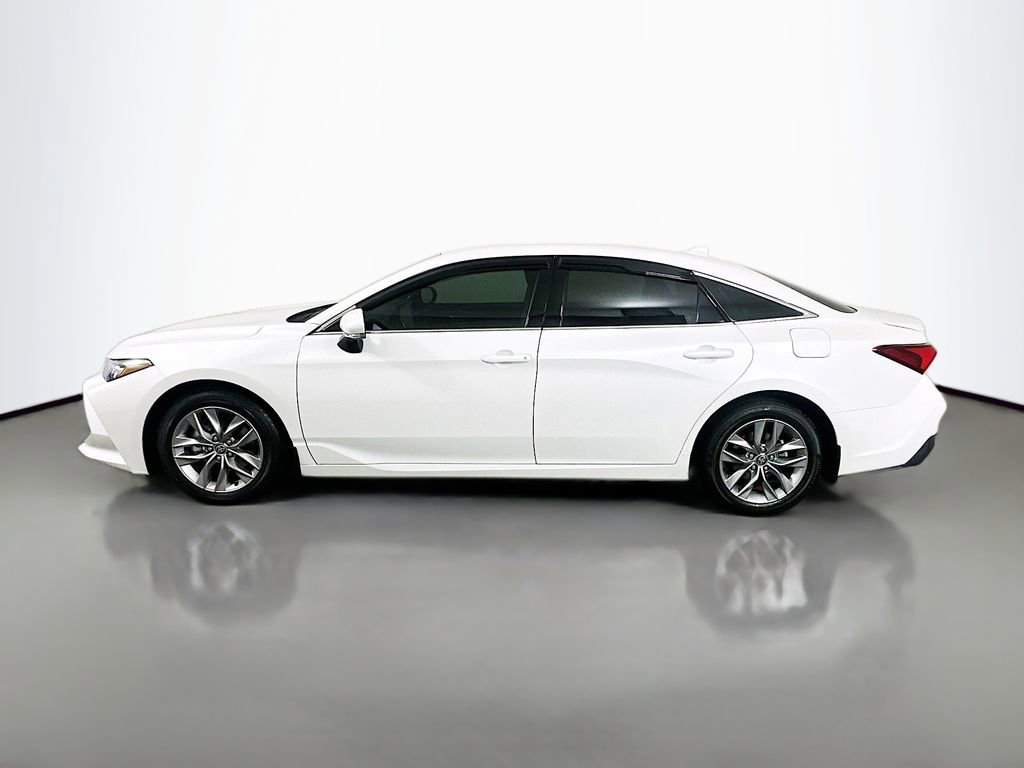 Used 2022 Toyota Avalon XLE image 8