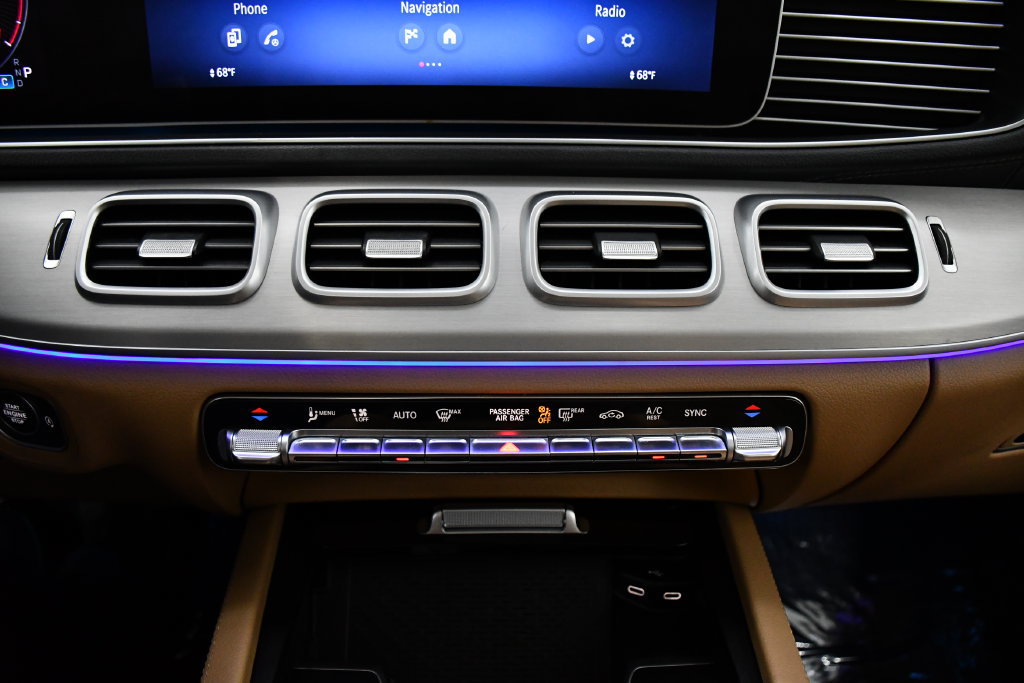 Certified 2024 Mercedes-Benz GLS 450 4MATIC w/ Exclusive Trim Package image 14