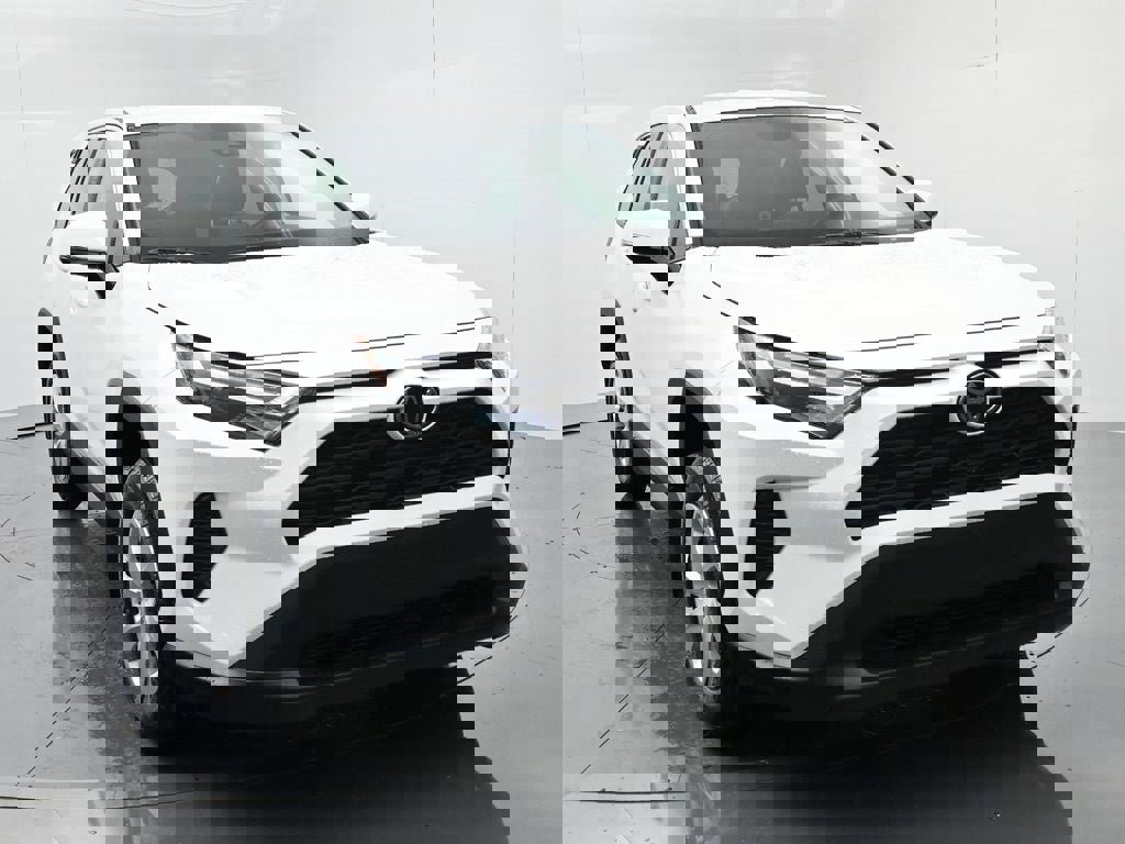 New 2025 Toyota RAV4 LE image 2