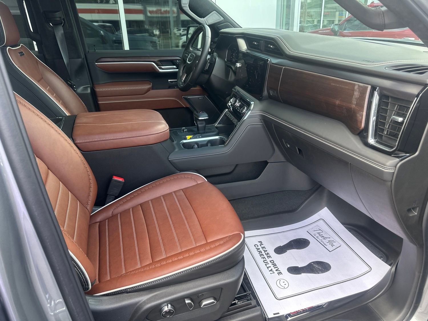 Used 2025 GMC Sierra 1500 Denali Ultimate AWD/4WD image 11