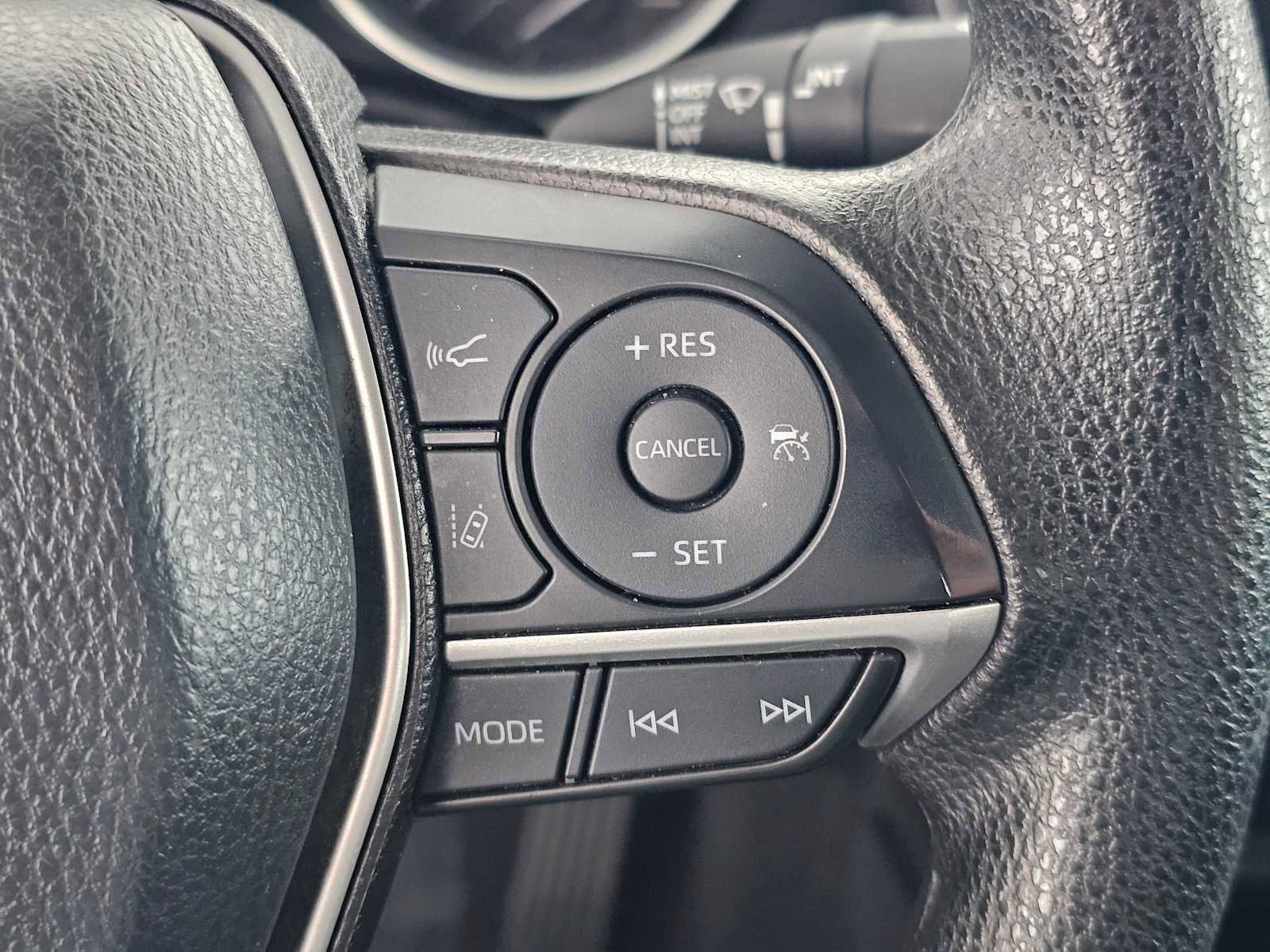 Used 2024 Toyota Camry LE image 28