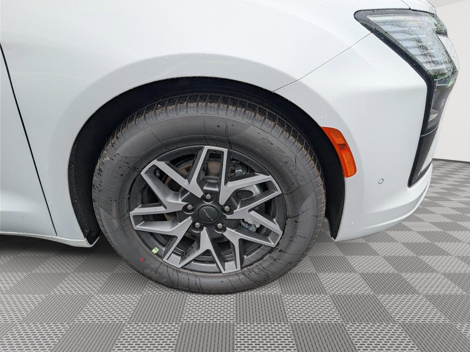 New 2027 Chrysler Pacifica Limited FWD image 5