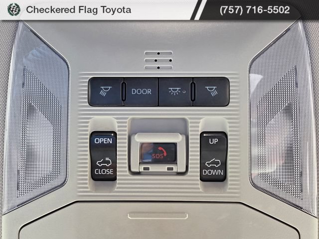 Used 2022 Toyota RAV4 XLE Premium AWD/4WD image 11