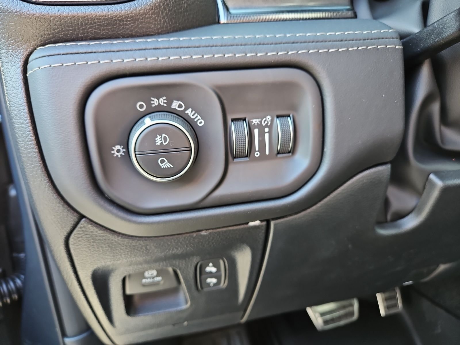 New 2026 RAM 1500 RHO w/ RHO Level 1 Equipment Group AWD/4WD image 23