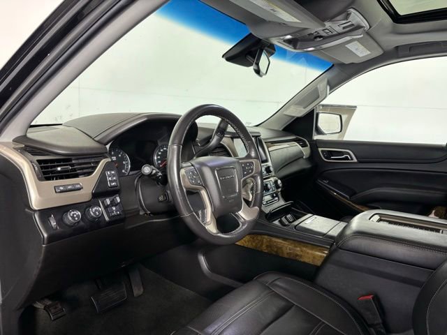 Used 2017 GMC Yukon Denali w/ Open Road Package image 9