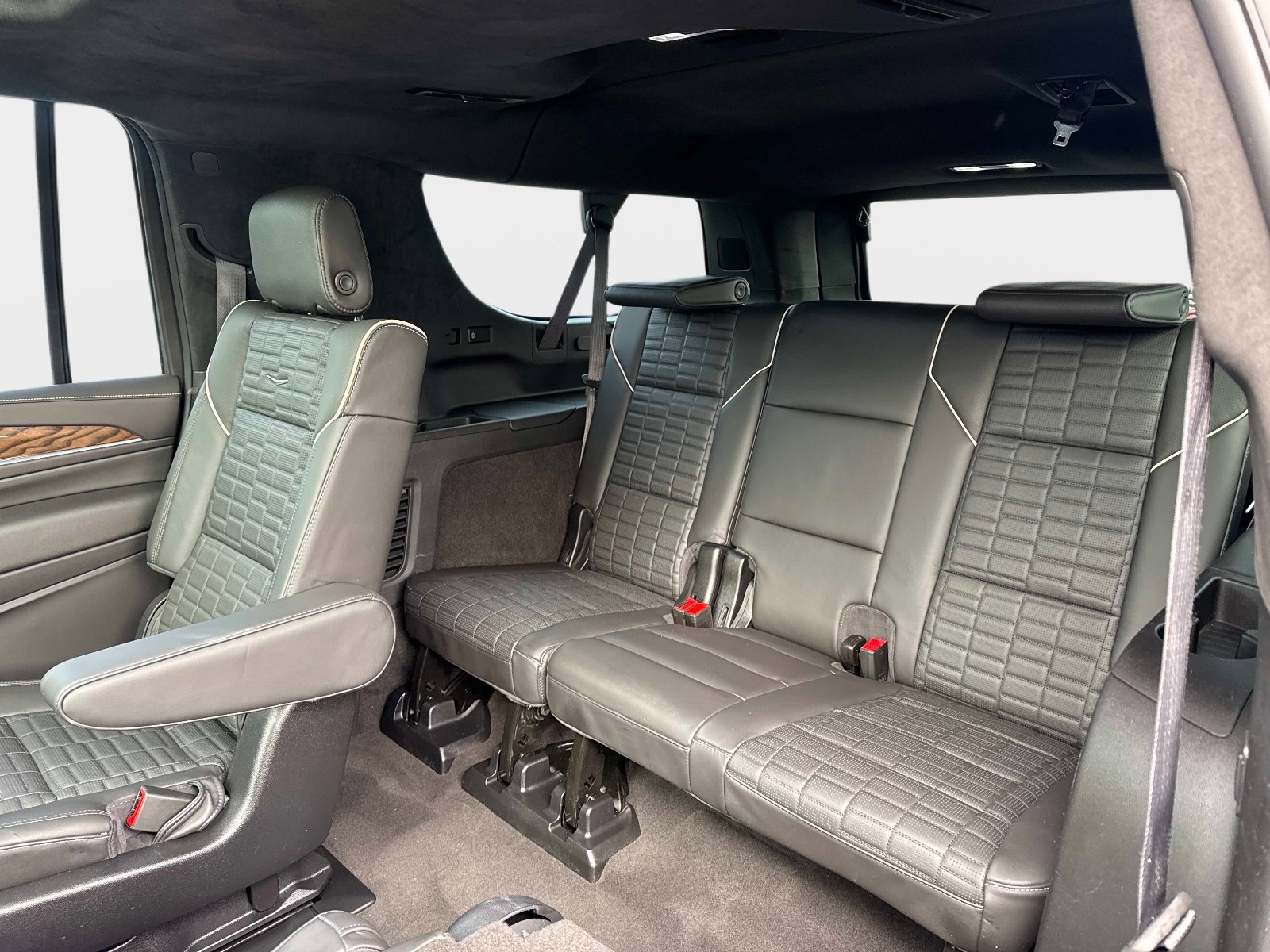 Used 2024 Cadillac Escalade ESV Sport Platinum image 23