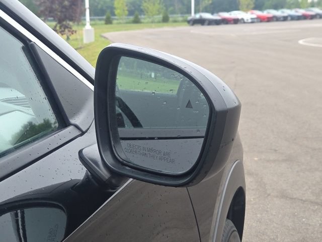 Used 2025 Nissan Kicks S FWD image 6