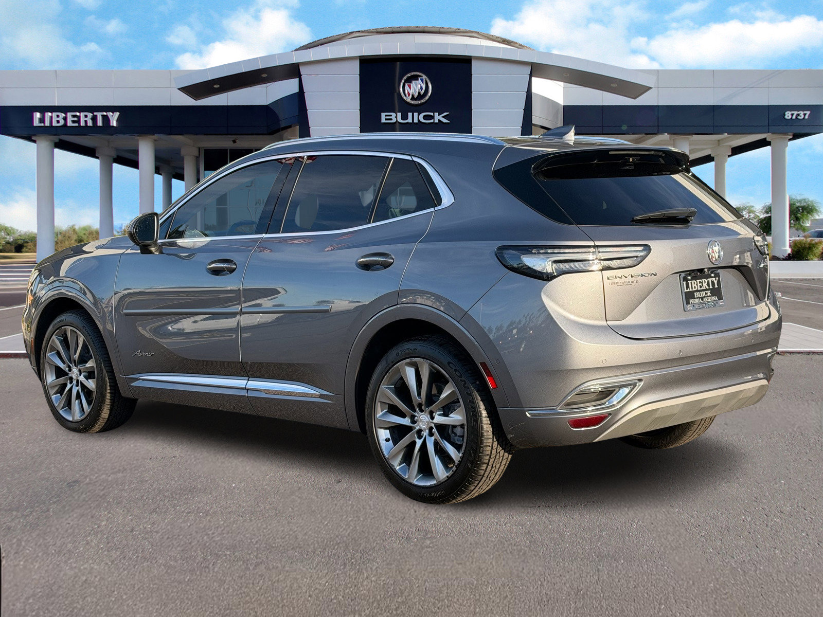 Used 2021 Buick Envision Avenir w/ Technology Package II image 6