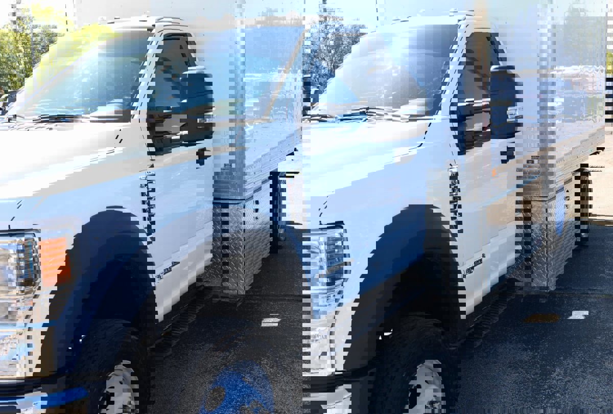 Used 2022 Ford F550 2WD Regular Cab Super Duty image 29