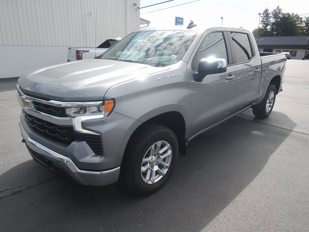 New 2025 Chevrolet Silverado 1500 LT image 3