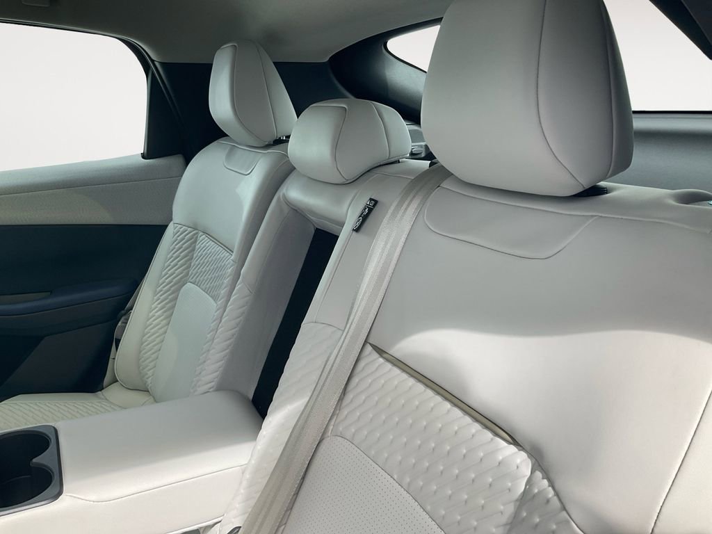 New 2026 Nissan Leaf Platinum+ w/ Cargo Package (Platinum+) image 29