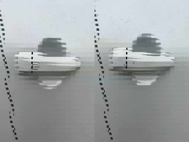 Used 2025 Nissan Rogue SV image 13