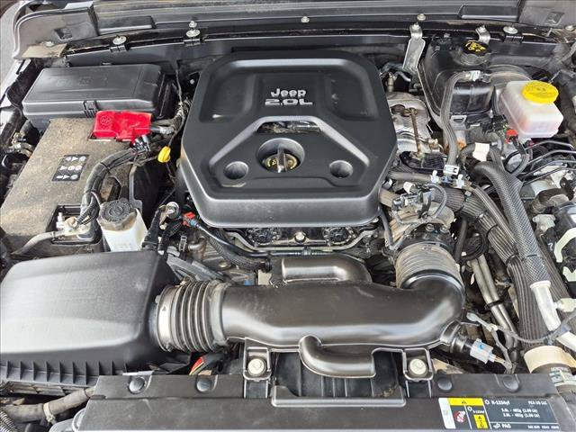 Used 2019 Jeep Wrangler Unlimited Sahara AWD/4WD image 23