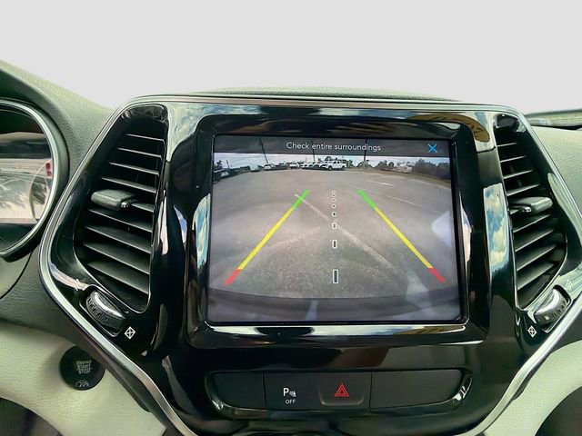 Used 2020 Jeep Cherokee Limited image 37