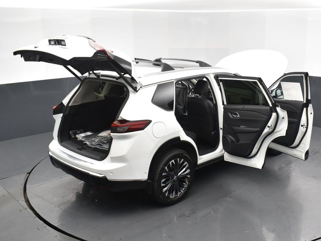 New 2026 Nissan Rogue Platinum image 32