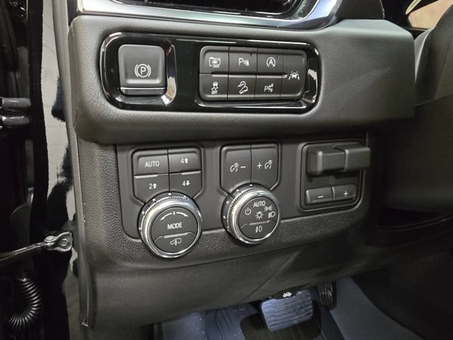 New 2026 GMC Yukon XL Denali w/ Denali Reserve Package AWD/4WD image 17