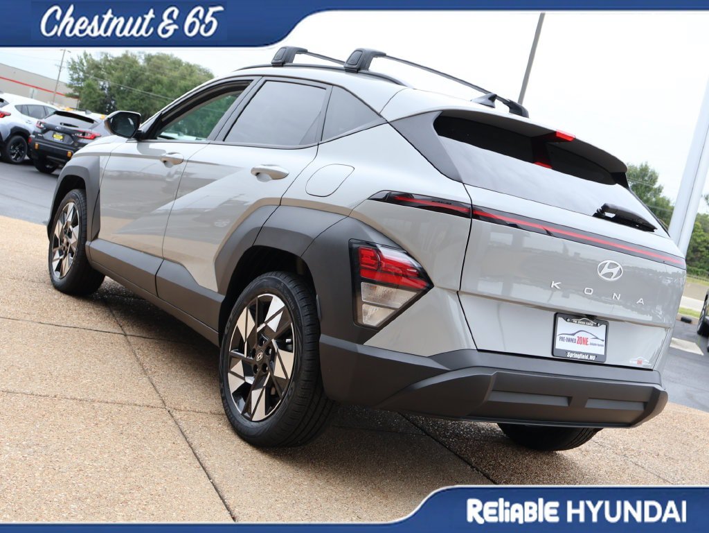 Certified 2024 Hyundai Kona SEL w/ Convenience Package FWD image 4