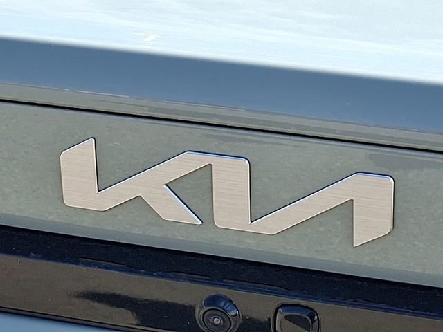 Used 2025 Kia K4 LXS image 29