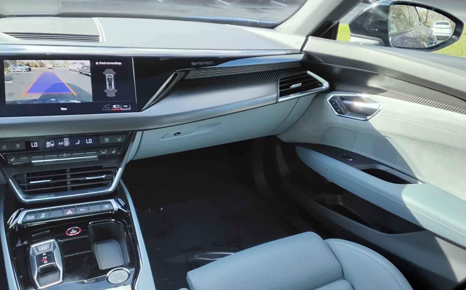 Used 2022 Audi e-tron GT Premium Plus w/ Performance Package image 22