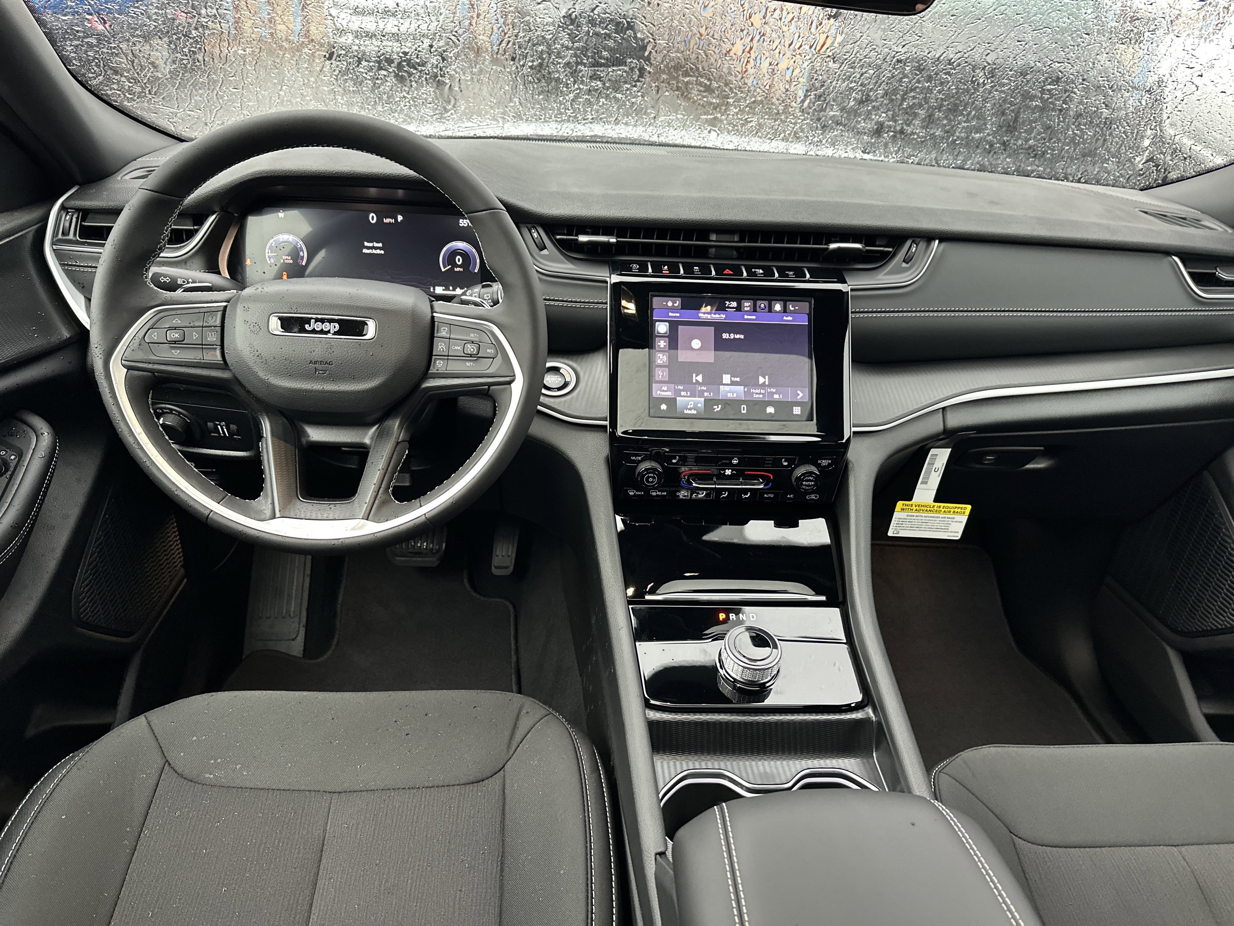 New 2025 Jeep Grand Cherokee Laredo X w/ Luxury Tech Group I image 12