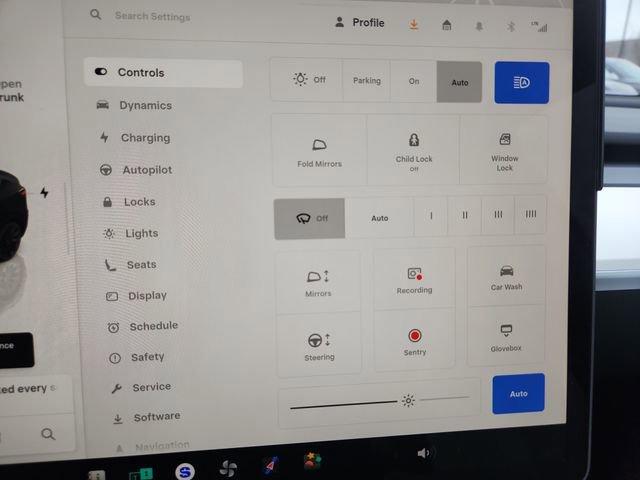 Used 2025 Tesla Model Y Long Range image 22