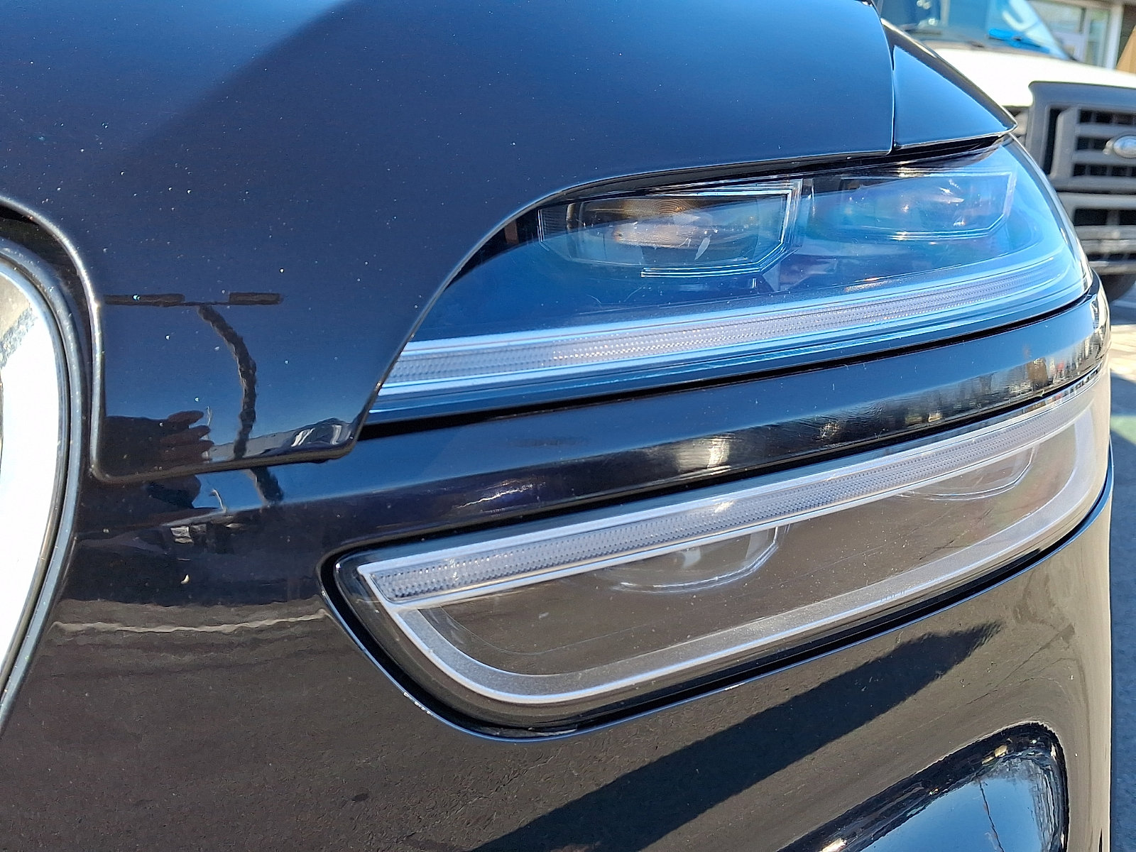 Used 2025 Genesis GV70 2.5T image 8