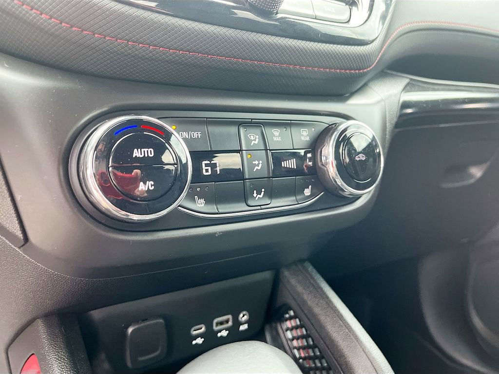 Used 2022 Chevrolet TrailBlazer RS w/ Sun and Liftgate Package AWD/4WD image 15