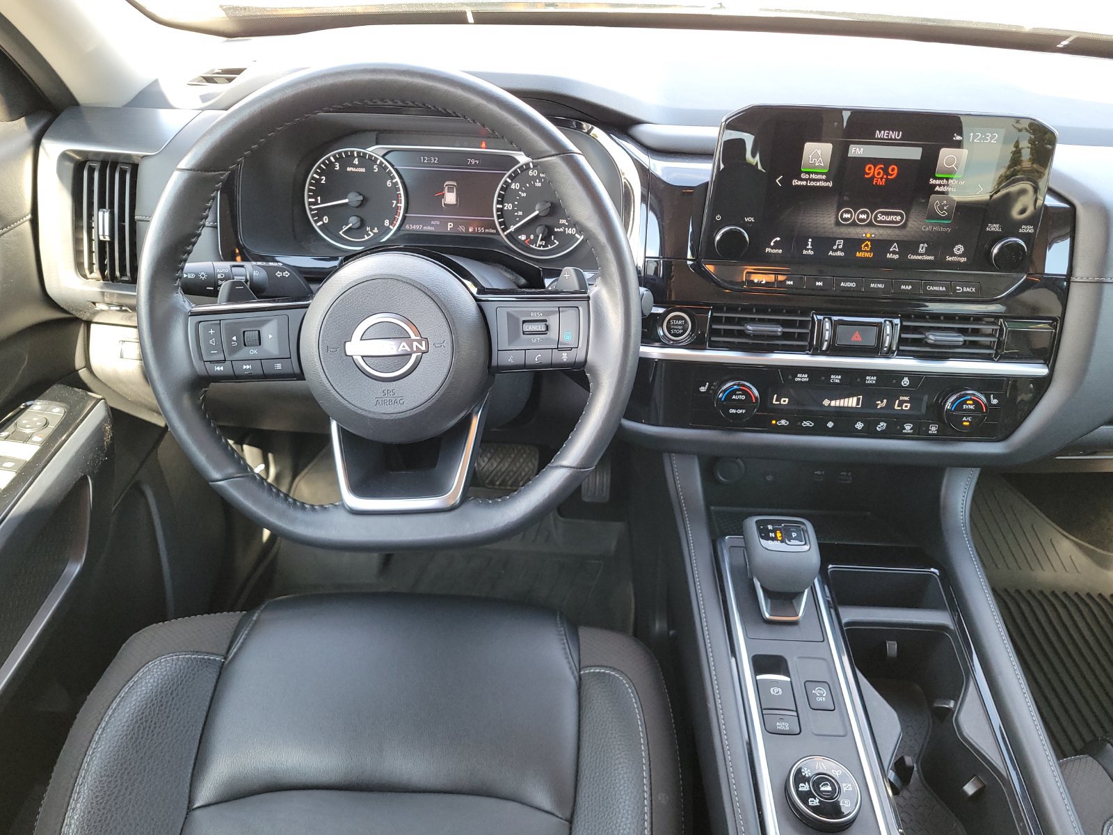 Used 2023 Nissan Pathfinder SL AWD/4WD image 10