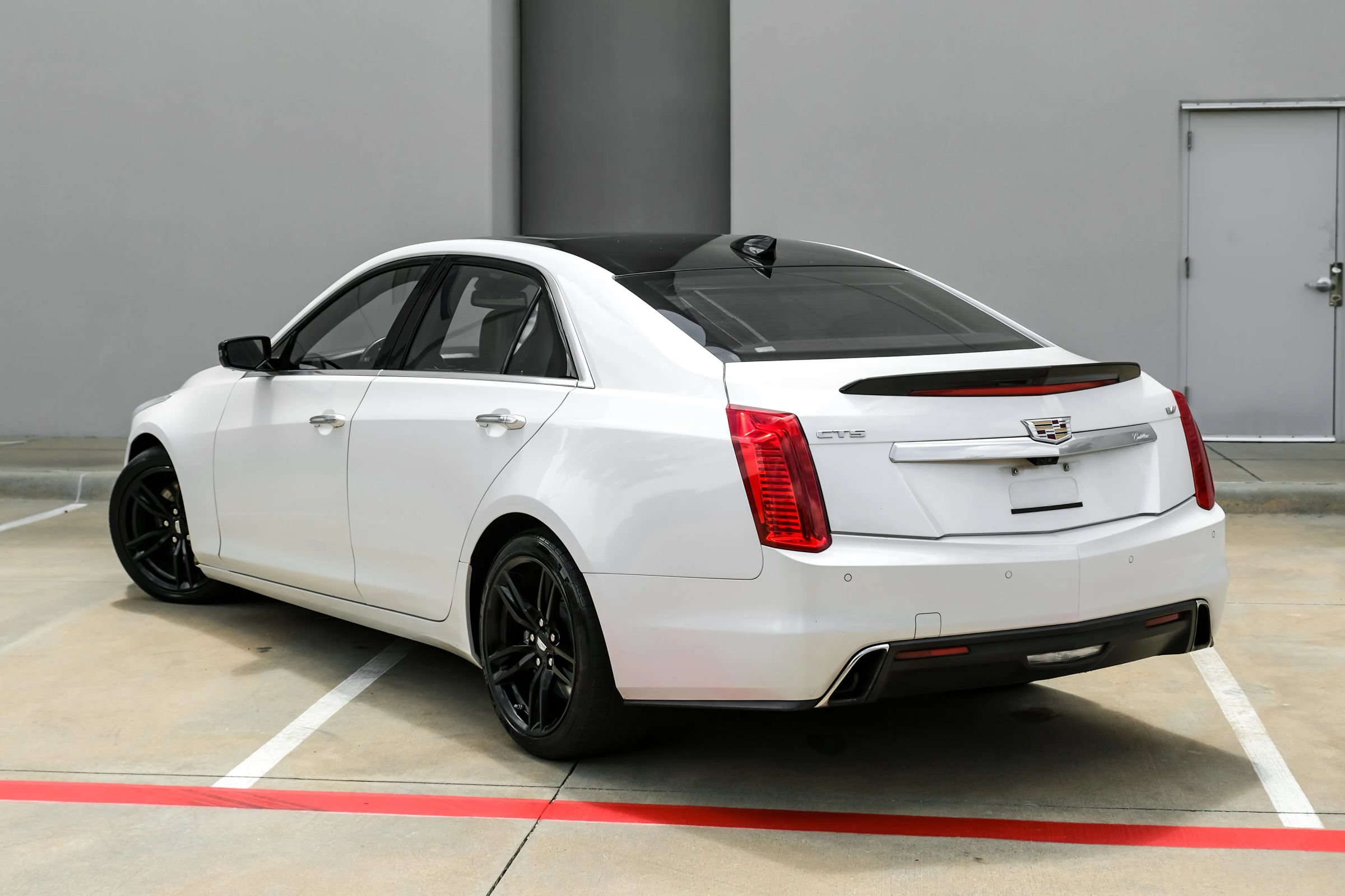 Used 2018 Cadillac CTS Vsport Premium Luxury RWD image 7