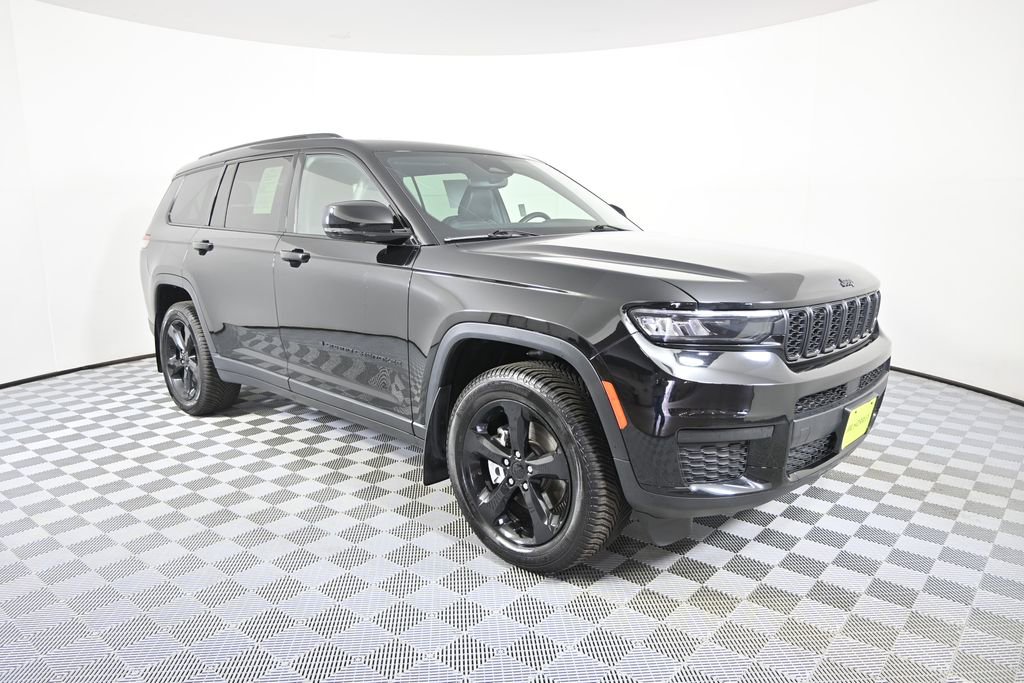 Used 2022 Jeep Grand Cherokee L Laredo image 9