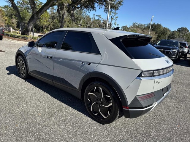 Used 2022 Hyundai Ioniq 5 SEL w/ Cargo Package image 4